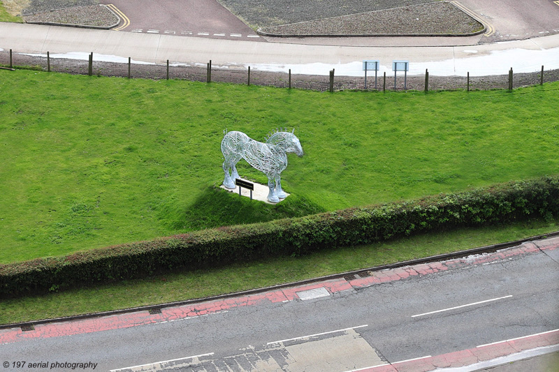 Clydesdale horse sculpture, Lanark