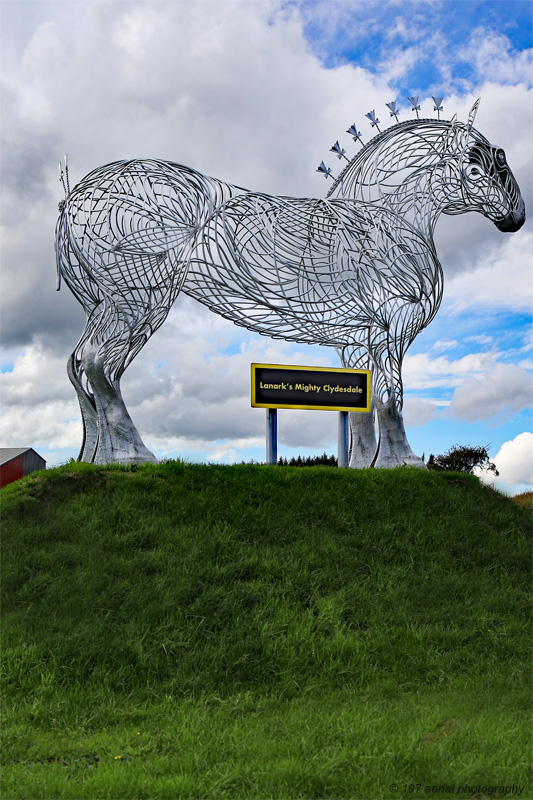 Clydesdale horse sculpture, Lanark